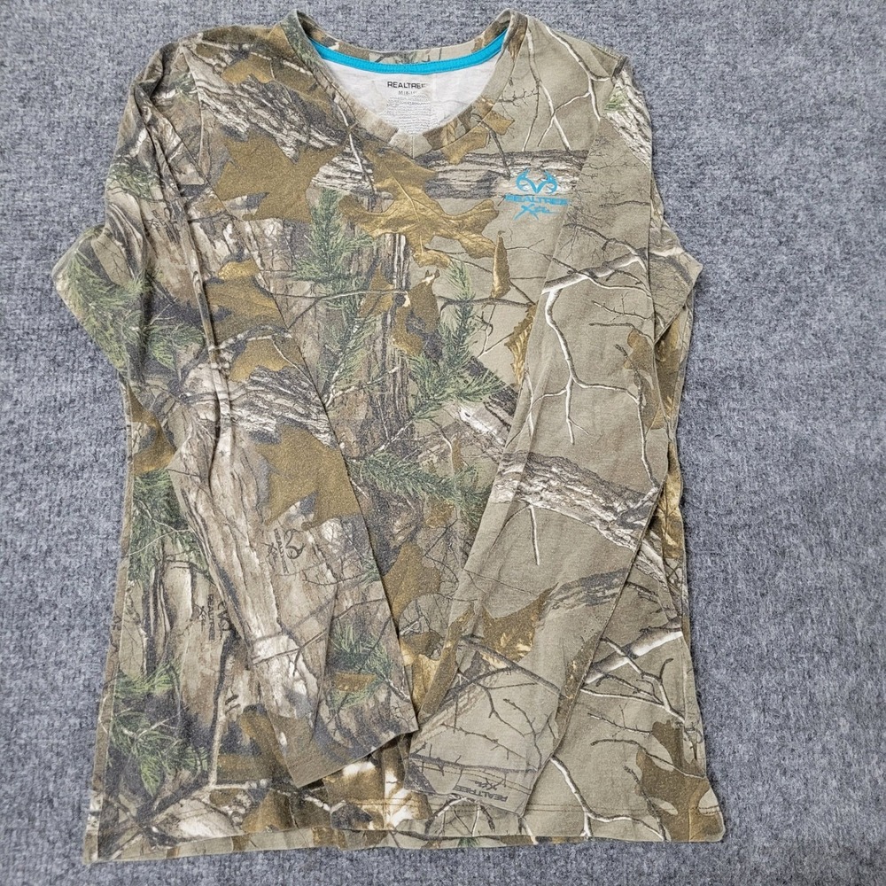 Realtree Long Sleeve Shirt Womens Size M Camo V-Neck Lightweight Outdoor Top